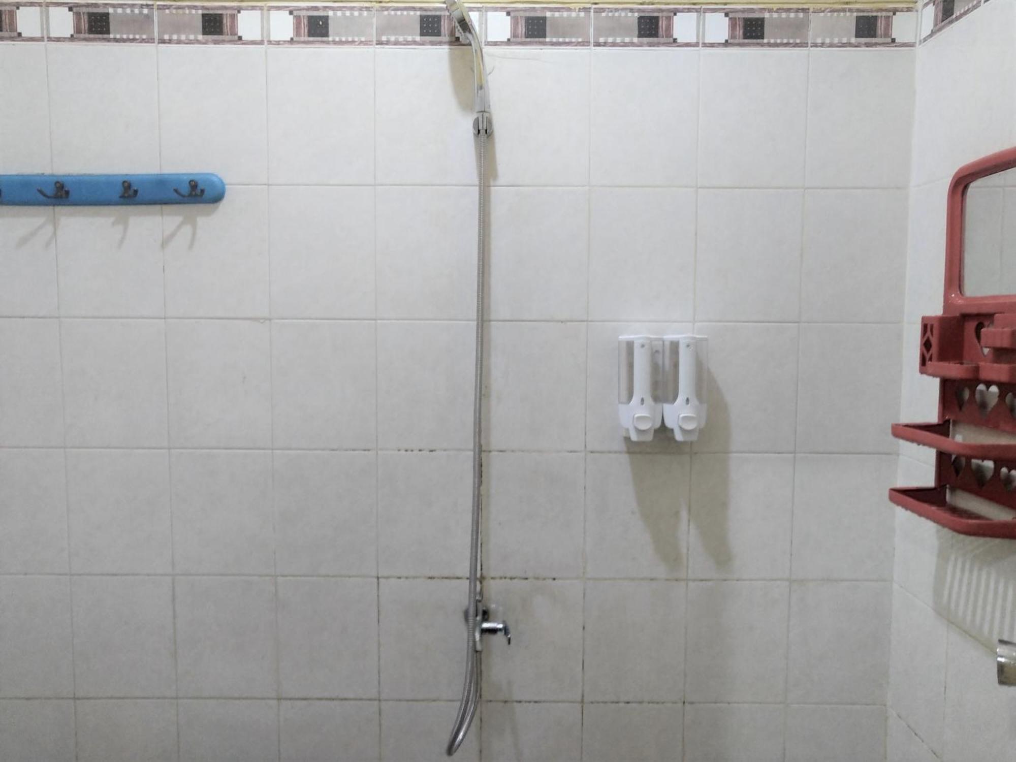 Hotel Pekalongan Syariah Mitra Reddoorz Quarto foto